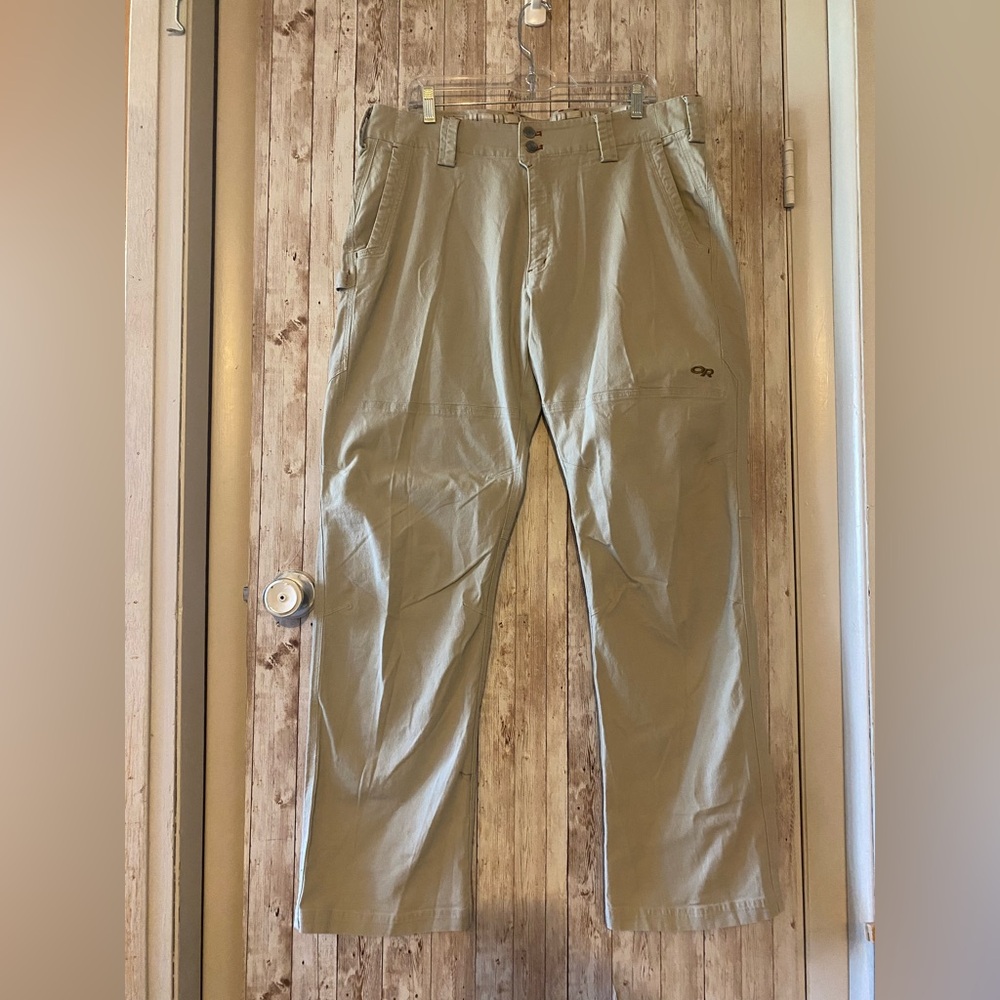 Outdoor Research Men's Khaki Chinos pants size 38 carpenter pocket